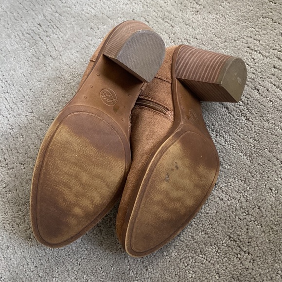 Lucky Brand Eller Booties - Picture 6 of 9